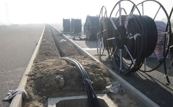 现代通信网络建设指南:环县光缆施工全流程技术解析与质量控制 现代通信网络建设指南:环县光缆施工全流程技术解析与质量控制